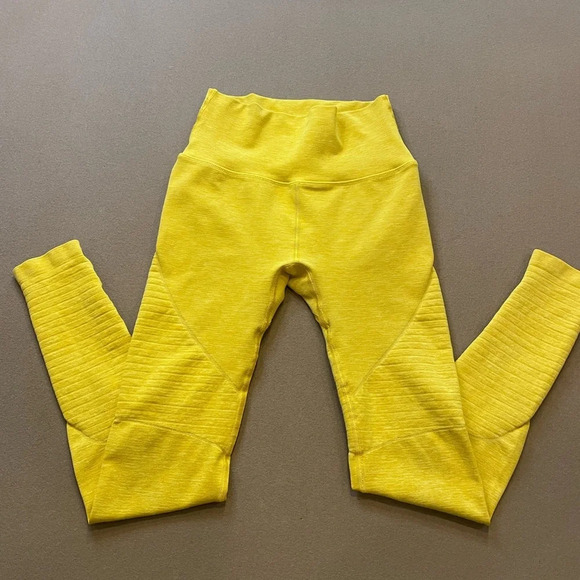 Alphalete Yellow Leggings Size Small - Picture 4 of 12